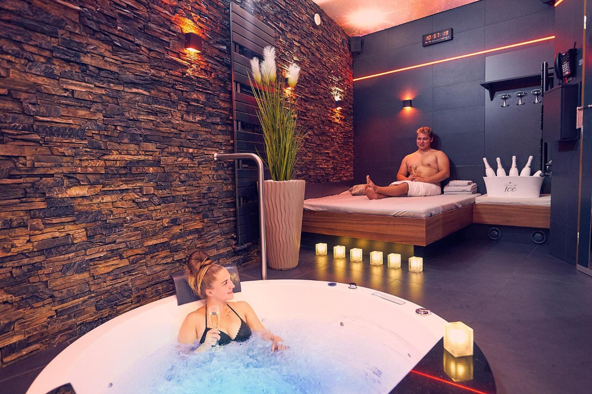 Wellness Hotel Kocanda 데친 외부 사진