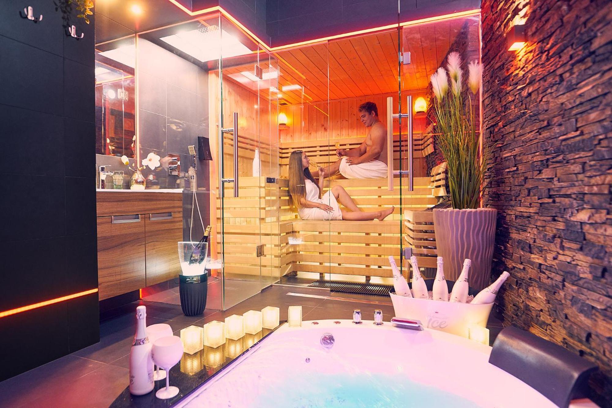 Wellness Hotel Kocanda 데친 외부 사진