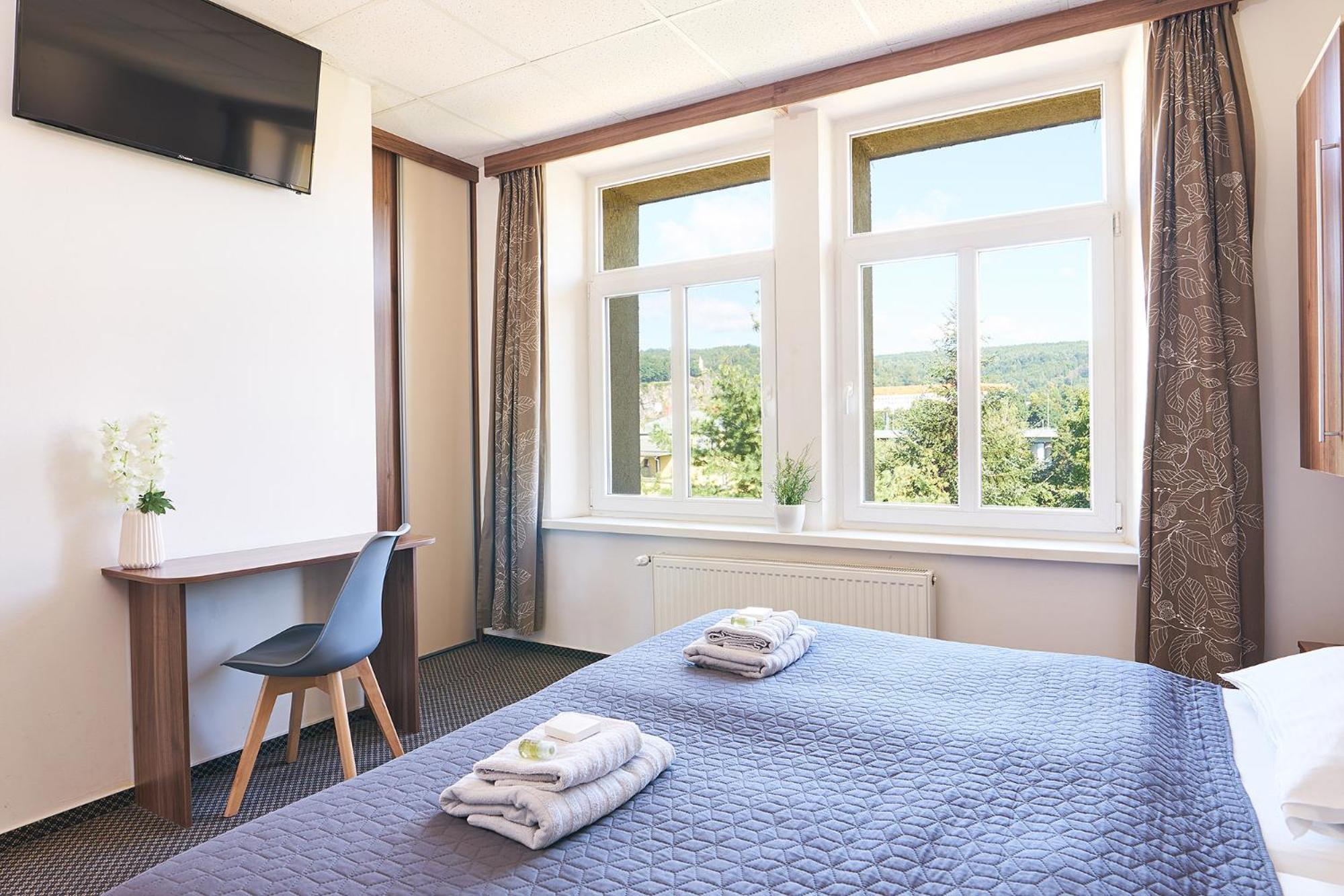 Wellness Hotel Kocanda 데친 외부 사진