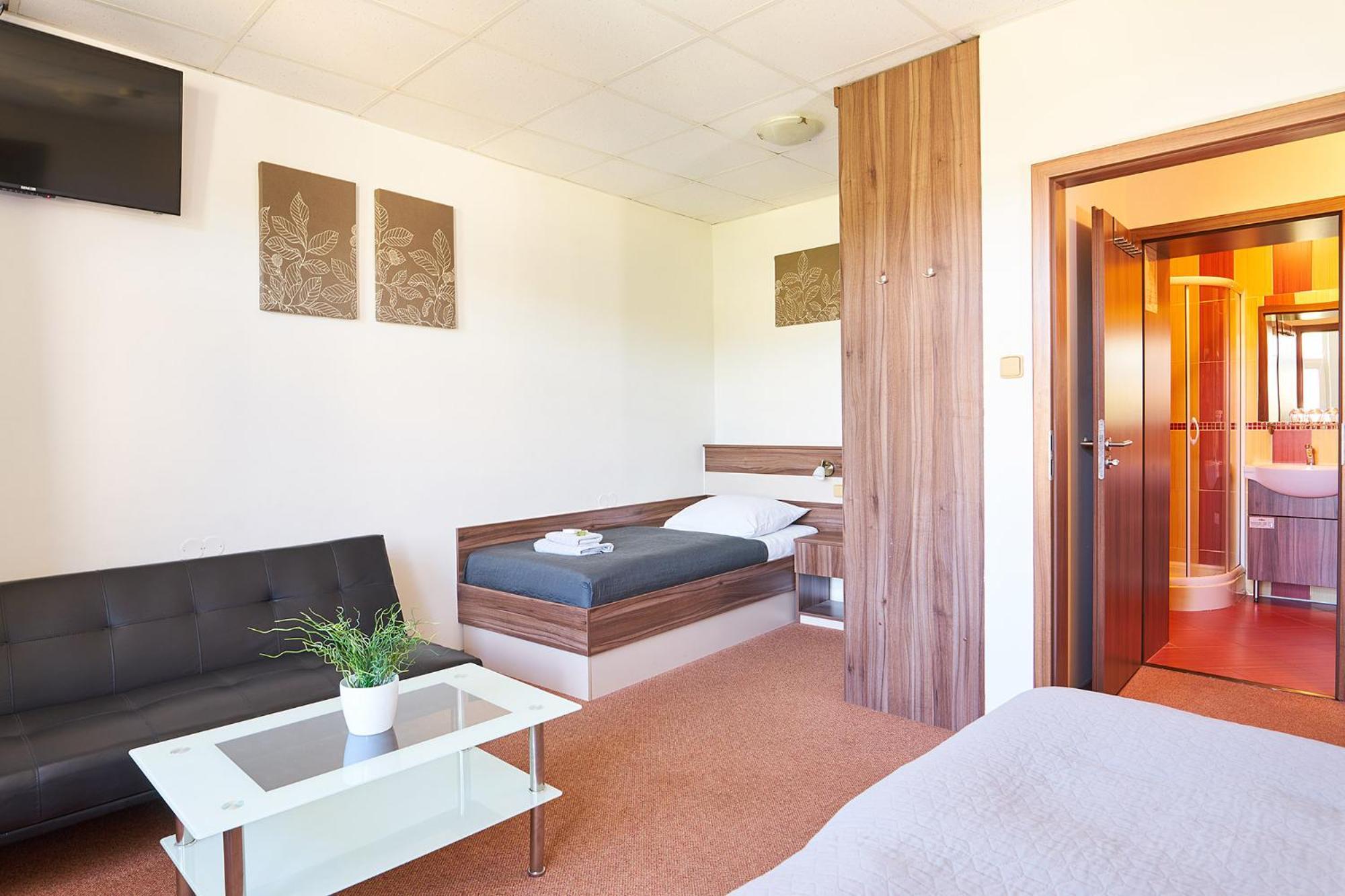 Wellness Hotel Kocanda 데친 외부 사진