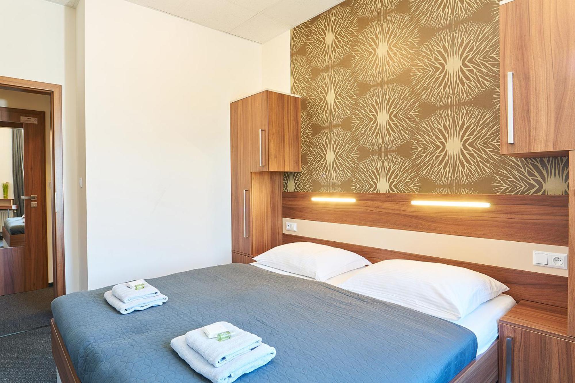 Wellness Hotel Kocanda 데친 외부 사진