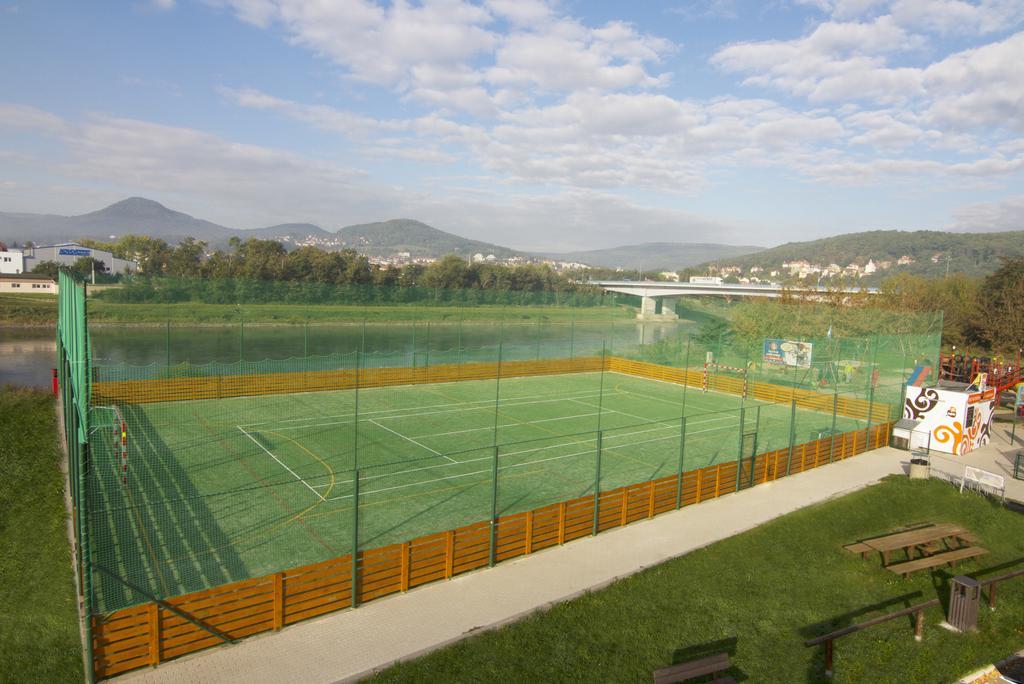 Wellness Hotel Kocanda 데친 외부 사진